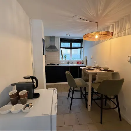 Apartman 1br Modern View Near Museums & Tram Amszterdam