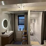 1br Modern View Near Museums & Tram Apartment Amsterdam