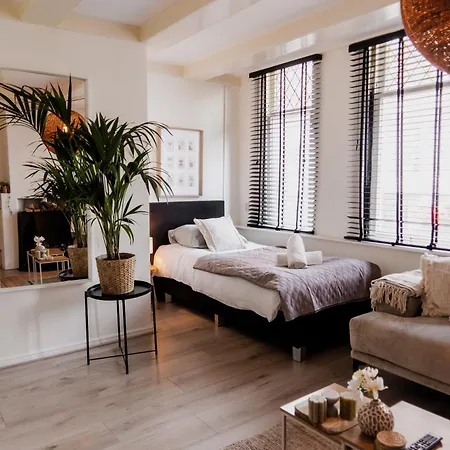 Apartment Rembrandtplein Retreat Luxury 1Br Steps From Tuschinski With View