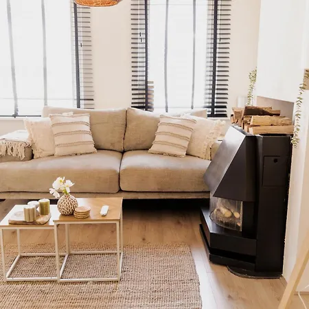 Chic Rembrandt Flat Near Bars, Cafes, Museums